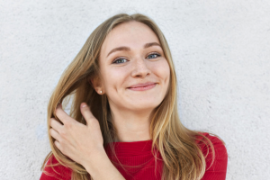 girl-with-dimples-smiling
