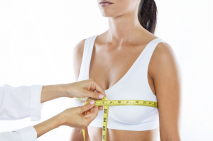 measuring-breast-size-of-the-patient-before-breast-reduction-surgery-in-Korea